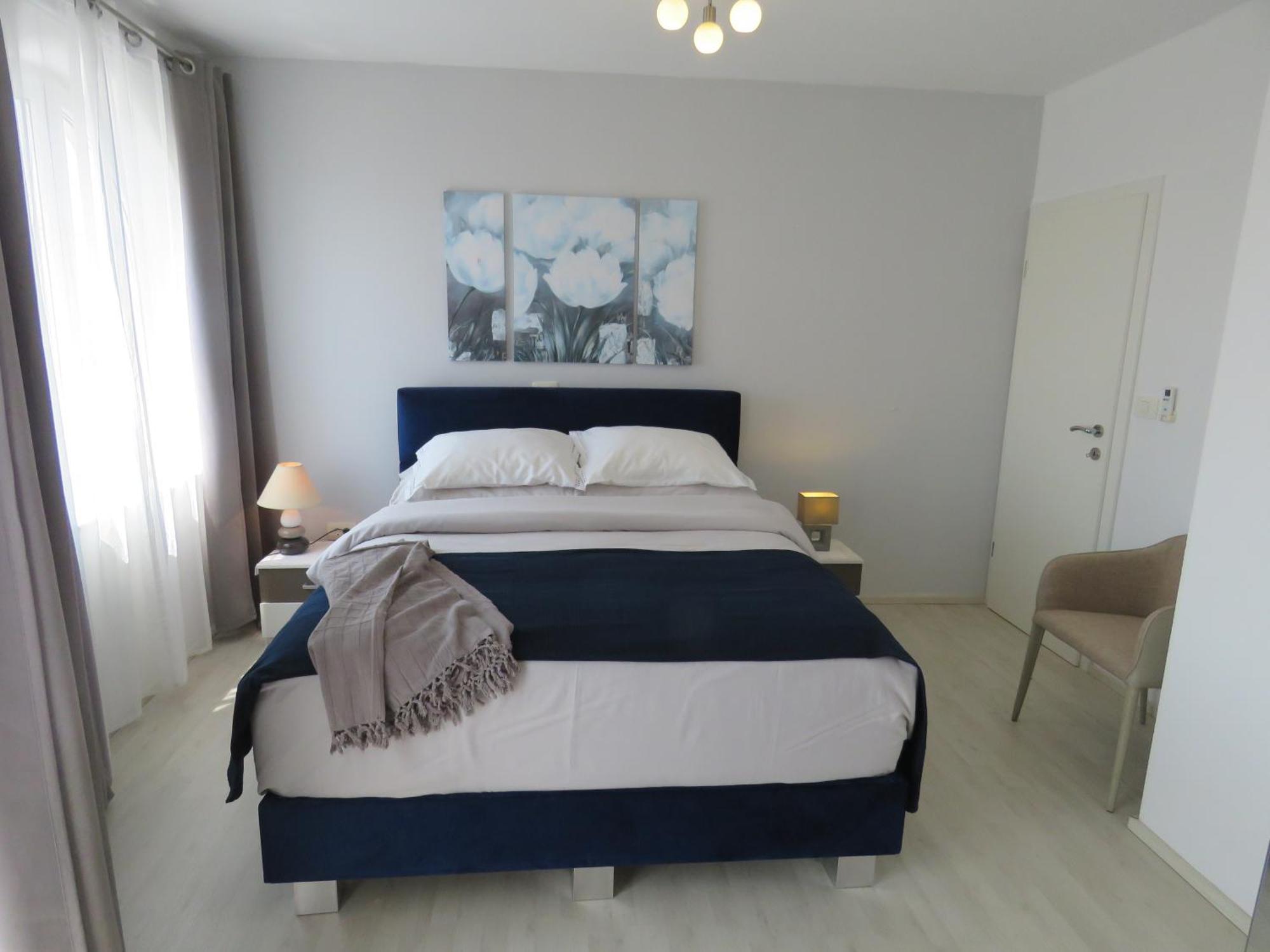 Apartments Villa Urbajs เวอร์ซาร์ ภายนอก รูปภาพ
